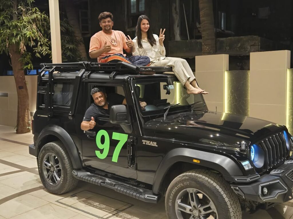 Anaya Bangar Friends